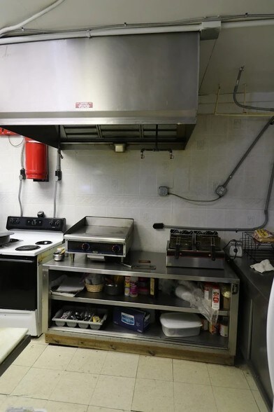 More Photos Of 2550 Parks Mill Rd, Buckhead Service Station For Sale