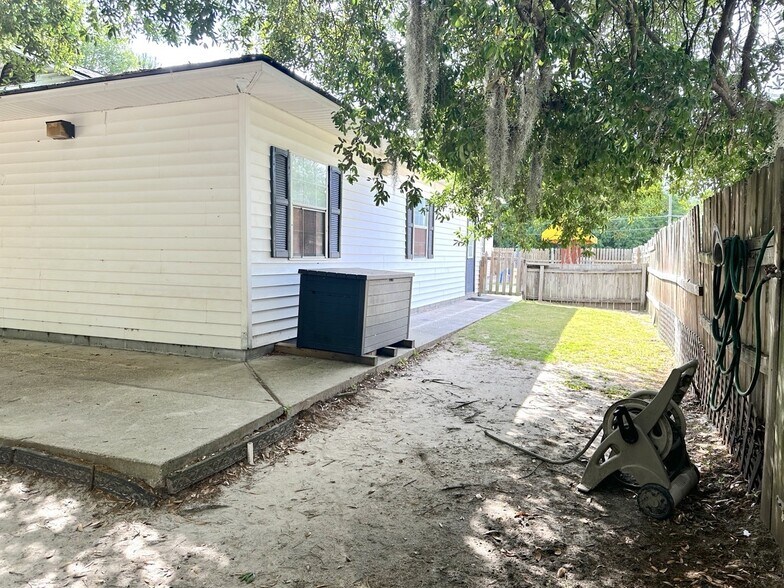 More Photos Of 794 King George Blvd, Savannah Schools For Lease