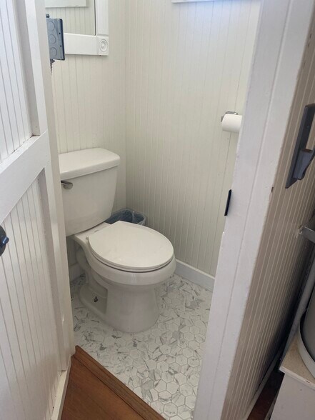 More Photos Of 2606 N Ventura Ave, Ventura Office For Lease