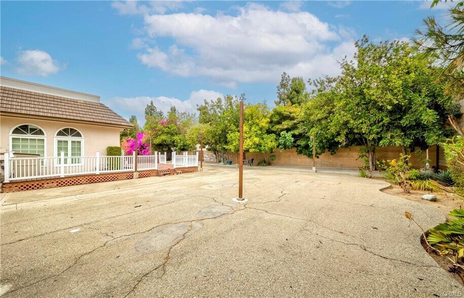 More Photos Of 8111 W Commonwealth Ave, Buena Park Medical For Sale
