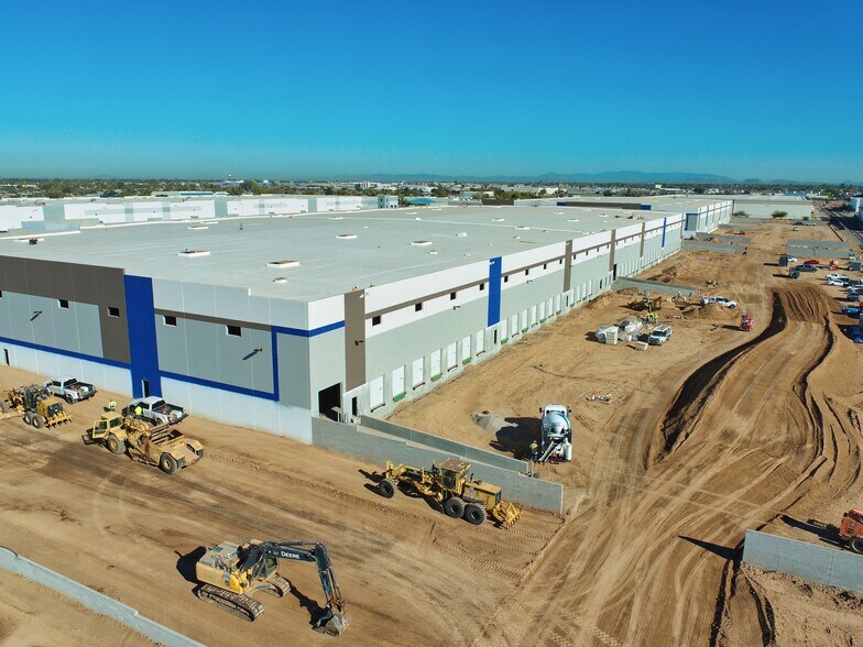 More Photos Of 4375 N 45th Ave, Phoenix Unknown For Lease