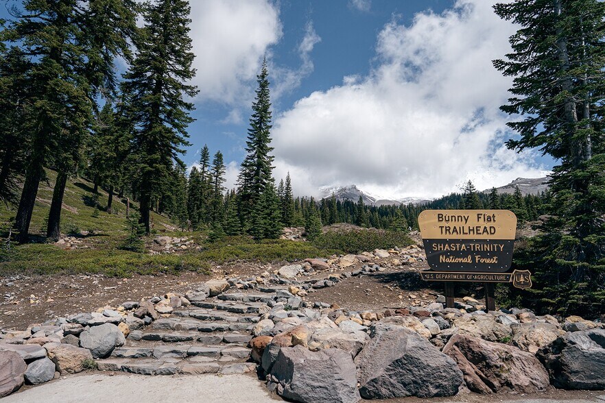 More Photos Of 1612 S Mount Shasta Blvd, Mount Shasta Hotel For Sale