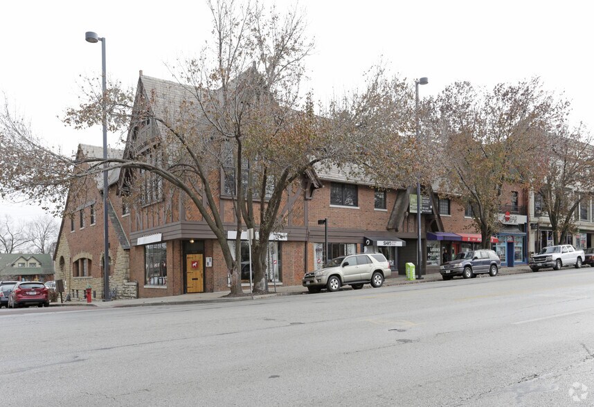 More Photos Of 3601-3609 Broadway St, Kansas City Freestanding For Lease