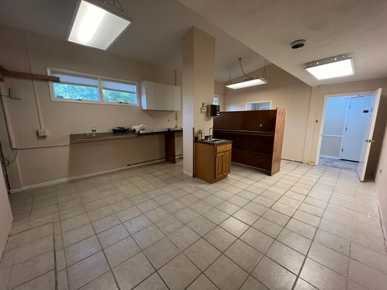 More Photos Of 5427 Water St, New Port Richey Medical For Sale