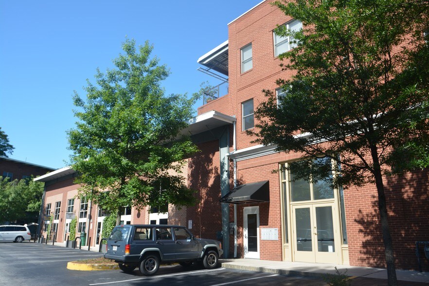 Primary Photo Of 327-367 Prince Ave, Athens Apartments For Lease