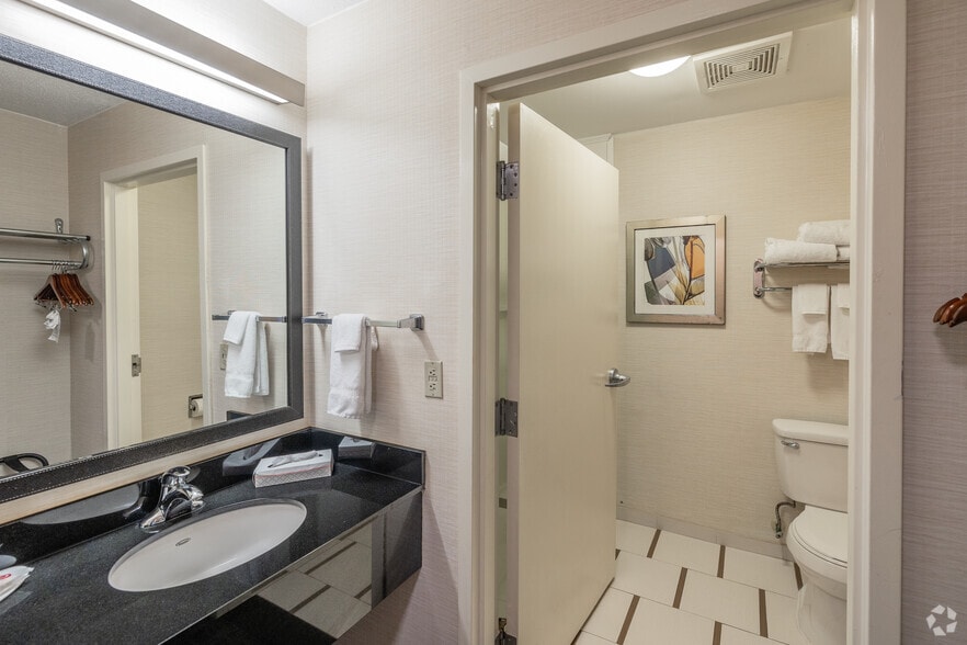 More Photos Of 663 Citadel Rd, Orangeburg Hotel For Sale