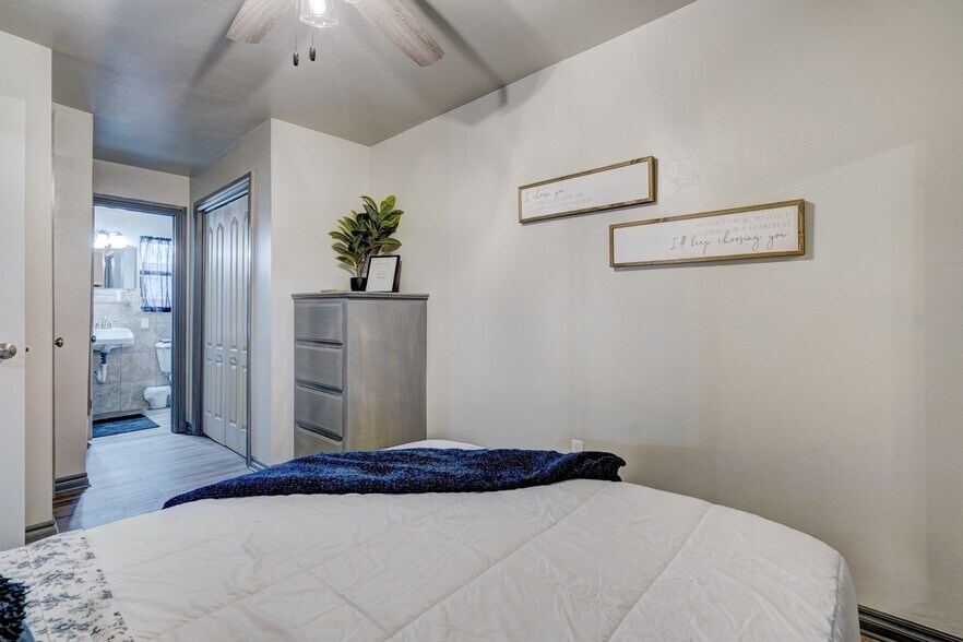 More Photos Of 1207 W Gore Blvd, Lawton Apartments For Sale