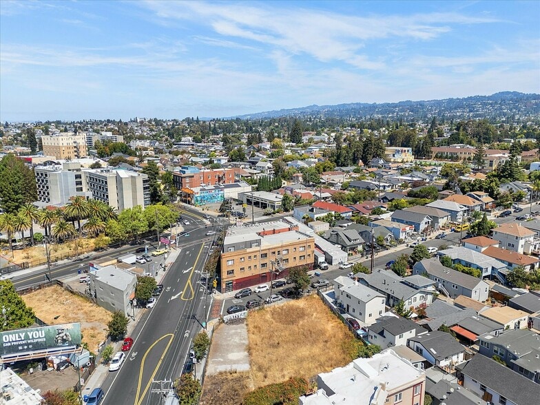 More Photos Of 3518-3530 Foothill Blvd, Oakland Apartments For Sale