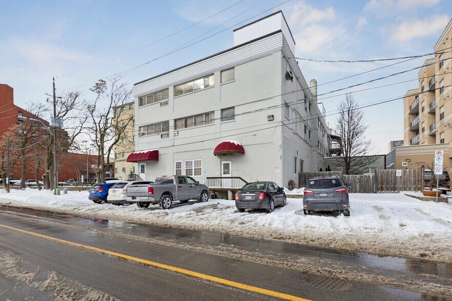 More Photos Of 251 Colborne St, Brantford Apartments For Sale