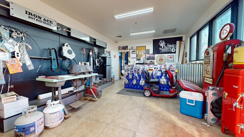 More Photos Of 3495 W Lake Mead Blvd, North Las Vegas Warehouse For Sale