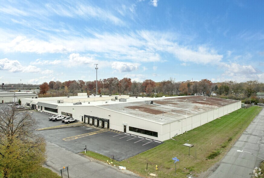 More Photos Of 7800 Records St, Indianapolis Manufacturing For Lease
