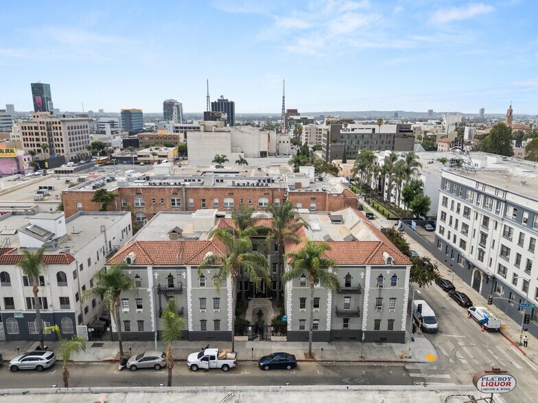 More Photos Of 6434 Yucca St, Los Angeles Apartments For Sale