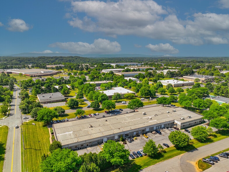 More Photos Of 2299 Brodhead Rd, Bethlehem Office For Sale