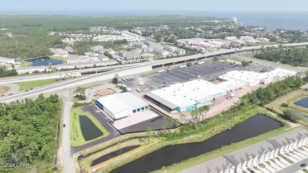 More Photos Of 7157 Front Beach Rd, Panama City Freestanding For Lease