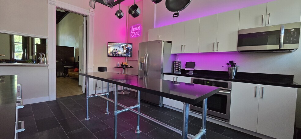 More Photos Of 106 W J St, Benicia Office For Sale