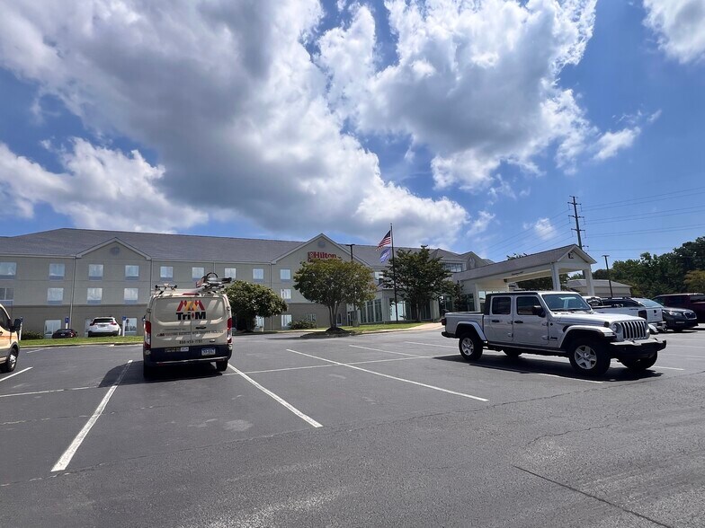 More Photos Of 13200 Dowell Rd, Solomons Restaurant For Sale
