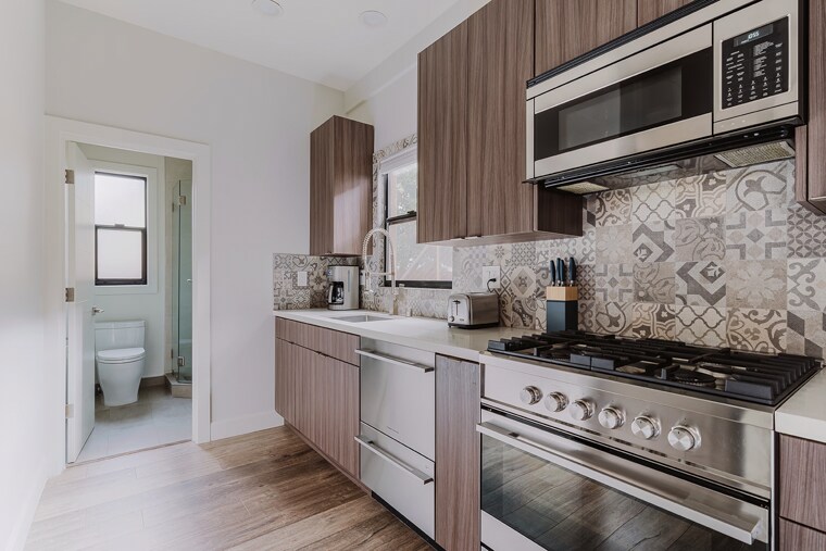 More Photos Of 251 Middlefield Rd, Palo Alto Apartments For Sale