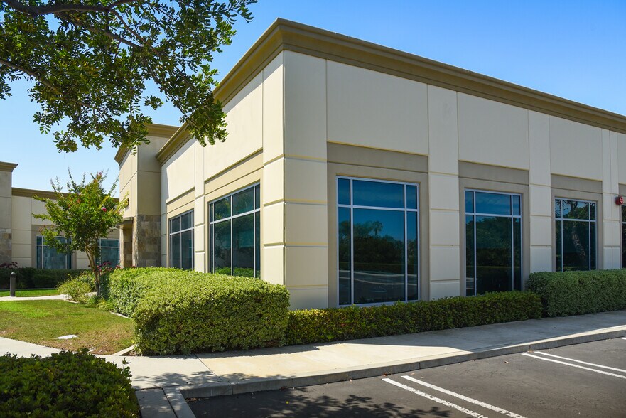 More Photos Of 26023 Acero, Mission Viejo Office For Lease