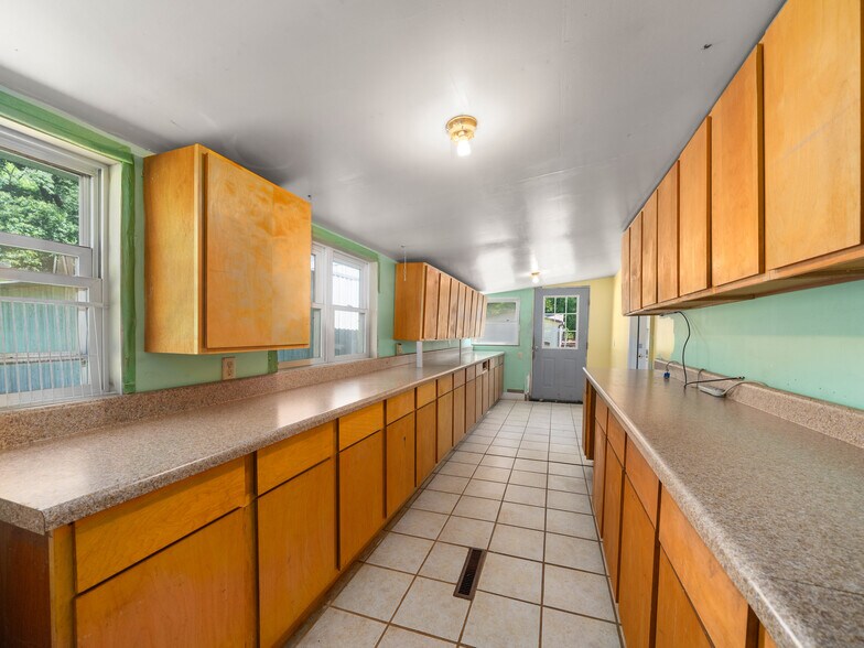 More Photos Of 3619 Asheville Hwy, Pisgah Forest Office Residential For Sale