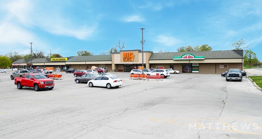 More Photos Of 185 N Kennedy Dr, Bradley Storefront For Lease