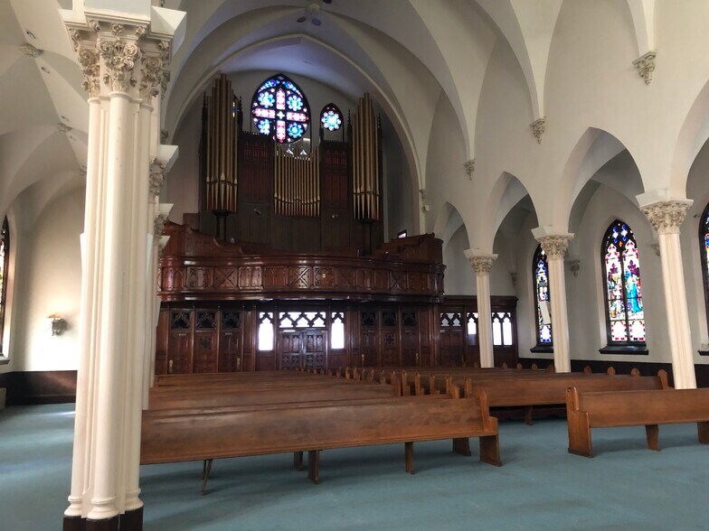 More Photos Of 32 Dunn St, Auburn Religious Facility For Sale