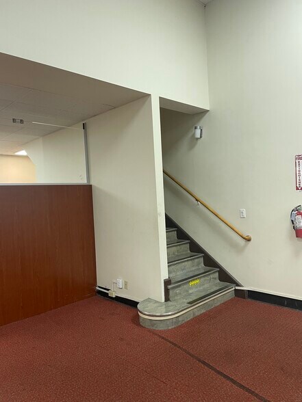 More Photos Of 3939 San Pablo Dam Rd, El Sobrante Bank For Lease
