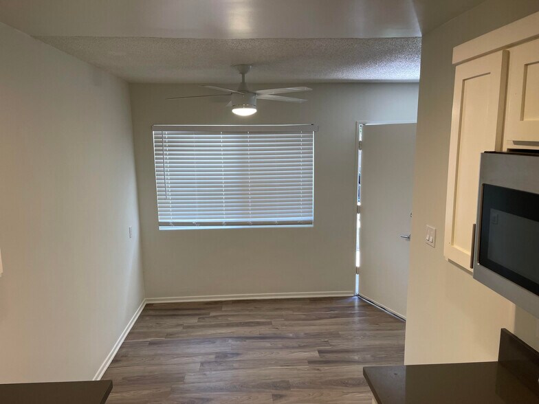 More Photos Of 3117 E 6th St, Long Beach Apartments For Sale