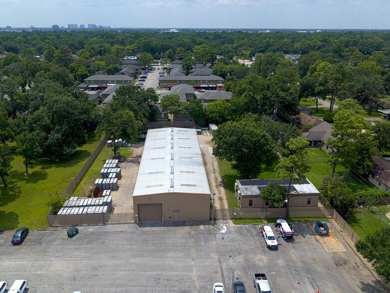 More Photos Of 1515 Witte Rd, Houston Warehouse For Lease