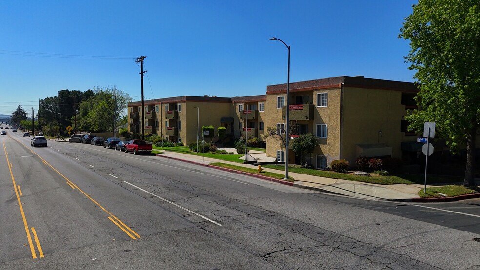More Photos Of 13266 Foothill Blvd, Sylmar Apartments For Sale