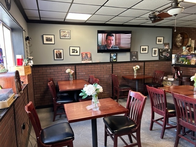 Primary Photo Of 4490 Middle Country Rd, Calverton Storefront Retail Office For Lease