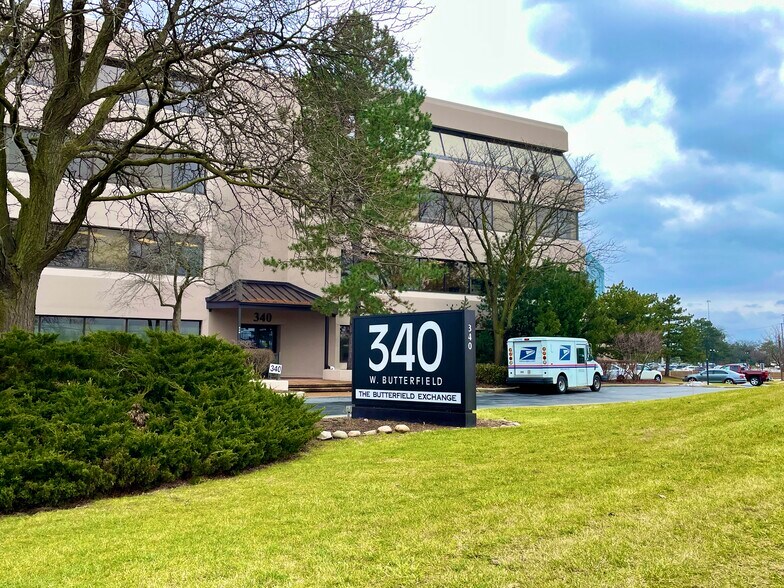 Primary Photo Of 340 W Butterfield Rd, Elmhurst Office Residential For Lease