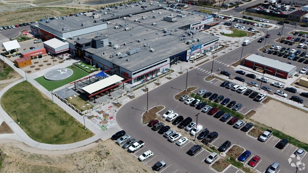 More Photos Of 2501 Dallas St, Aurora General Retail For Lease