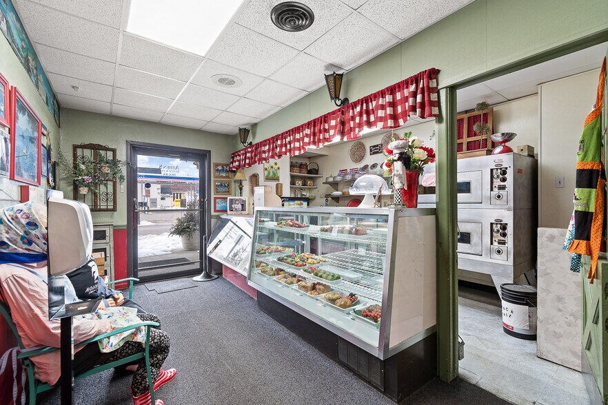 More Photos Of 816 Harrison Ave SW, Canton Restaurant For Sale