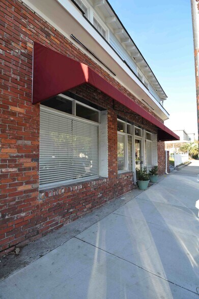 More Photos Of 2305-2311 Habersham Dr, Savannah Storefront Retail Office For Sale