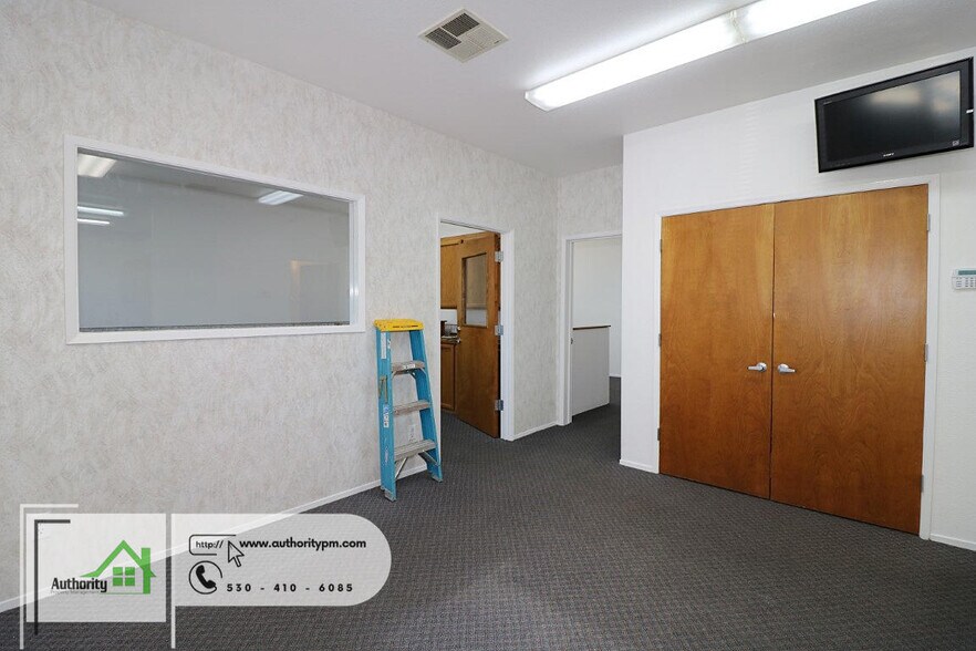More Photos Of 1849 Keystone Ct, Redding Specialty For Lease