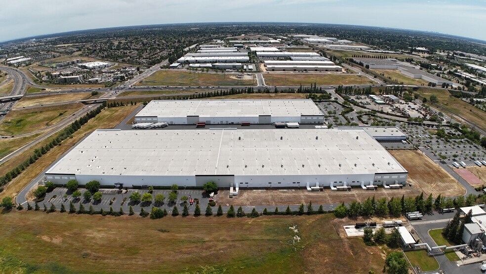 More Photos Of 10000 Alantown Dr, Roseville Manufacturing For Lease