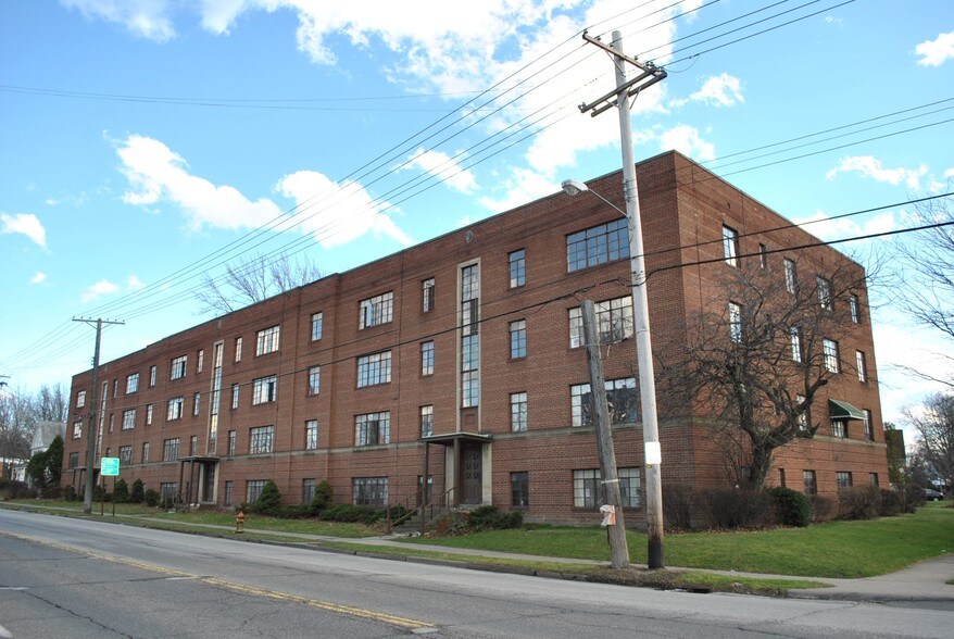 More Photos Of 2360 Noble Rd, Cleveland Heights Apartments For Sale