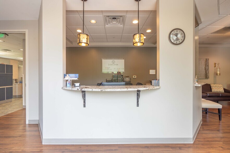 More Photos Of 1941 S Germantown Rd, Germantown Medical For Lease