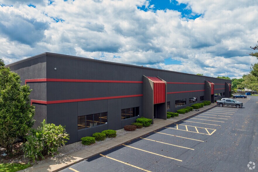 Primary Photo Of 5111-5121 E ML Ave, Kalamazoo Light Distribution For Lease