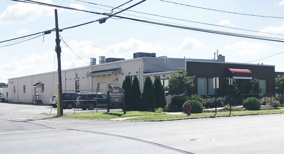 More Photos Of 3305 N 6th St, Harrisburg Light Manufacturing For Lease