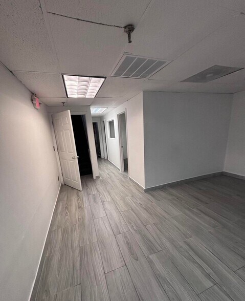 More Photos Of 95-97 Lincoln Ave, Staten Island Storefront For Lease