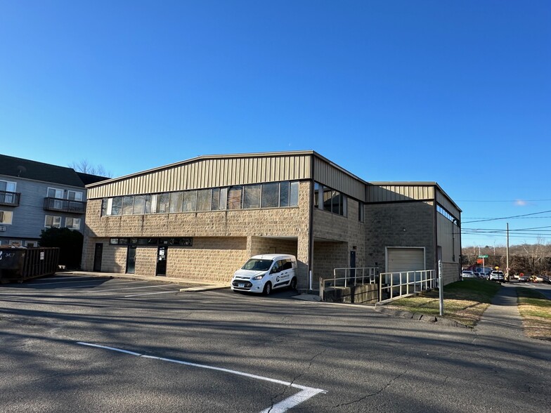 Primary Photo Of 17 Broad St, Norwalk Warehouse For Sale