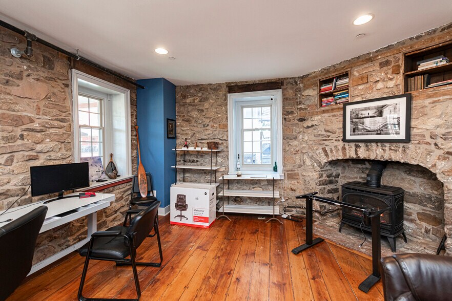 More Photos Of 10 N Main St, Phoenixville Medical For Sale