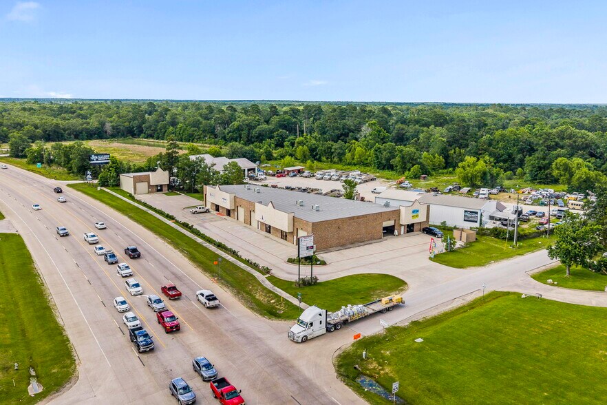 More Photos Of 3511 N Loop 336 E, Conroe Warehouse For Lease