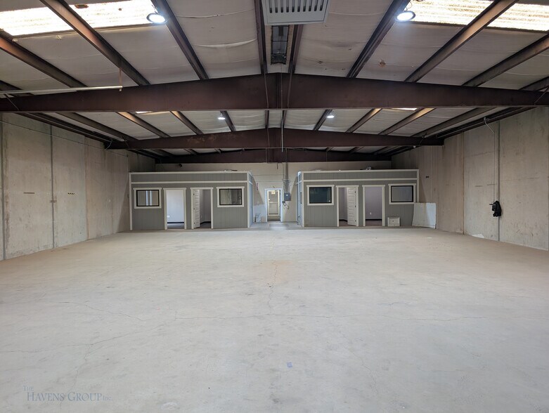 More Photos Of 3339 Kermit Hwy, Odessa Warehouse For Lease