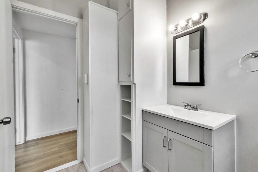 More Photos Of 12482 Broadway St, Alden General Retail For Sale