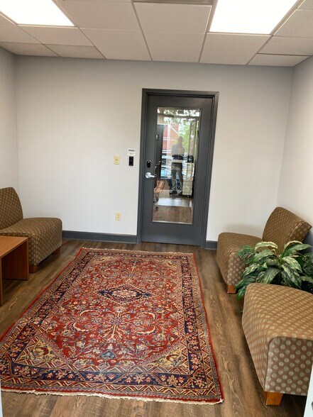 More Photos Of 2617 Grandview Ave, Nashville Office For Lease