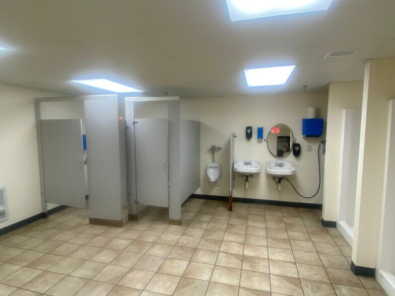 More Photos Of 4034 Pepperell Way, Dublin Warehouse For Lease