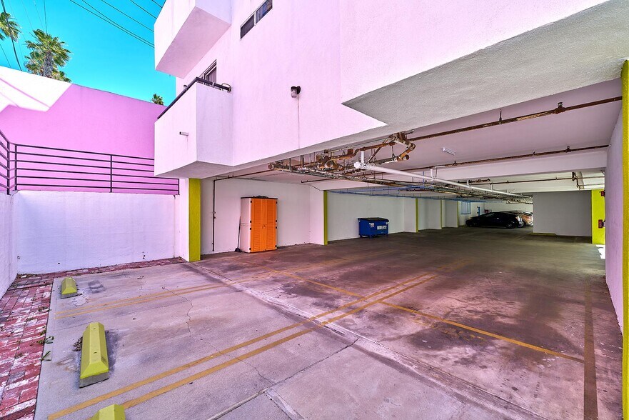 More Photos Of 209 S Alexandria Ave, Los Angeles Apartments For Sale