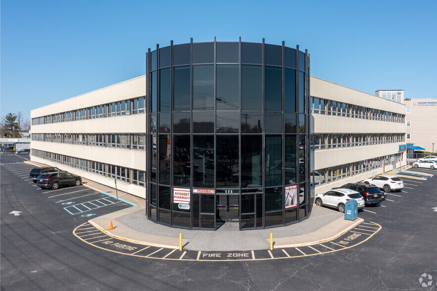 More Photos Of 175 Jericho Tpke, Syosset Office For Lease